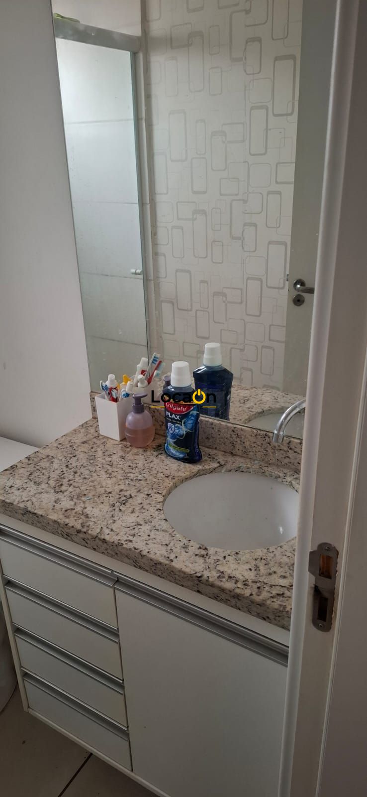 VENDE - Apartamento 2 Quartos com sacada no Bairro Ipiranga - Ribeirão Preto