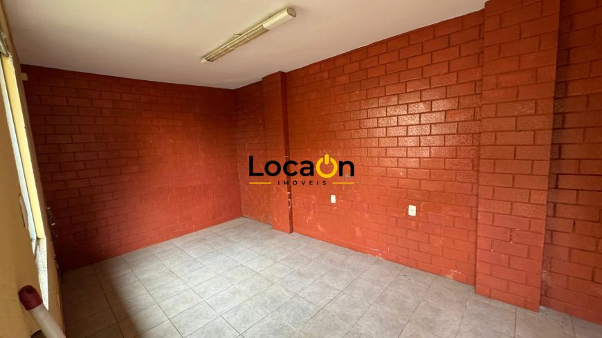 ALUGA casa comercial no bairro Serra em Belo Horizonte.