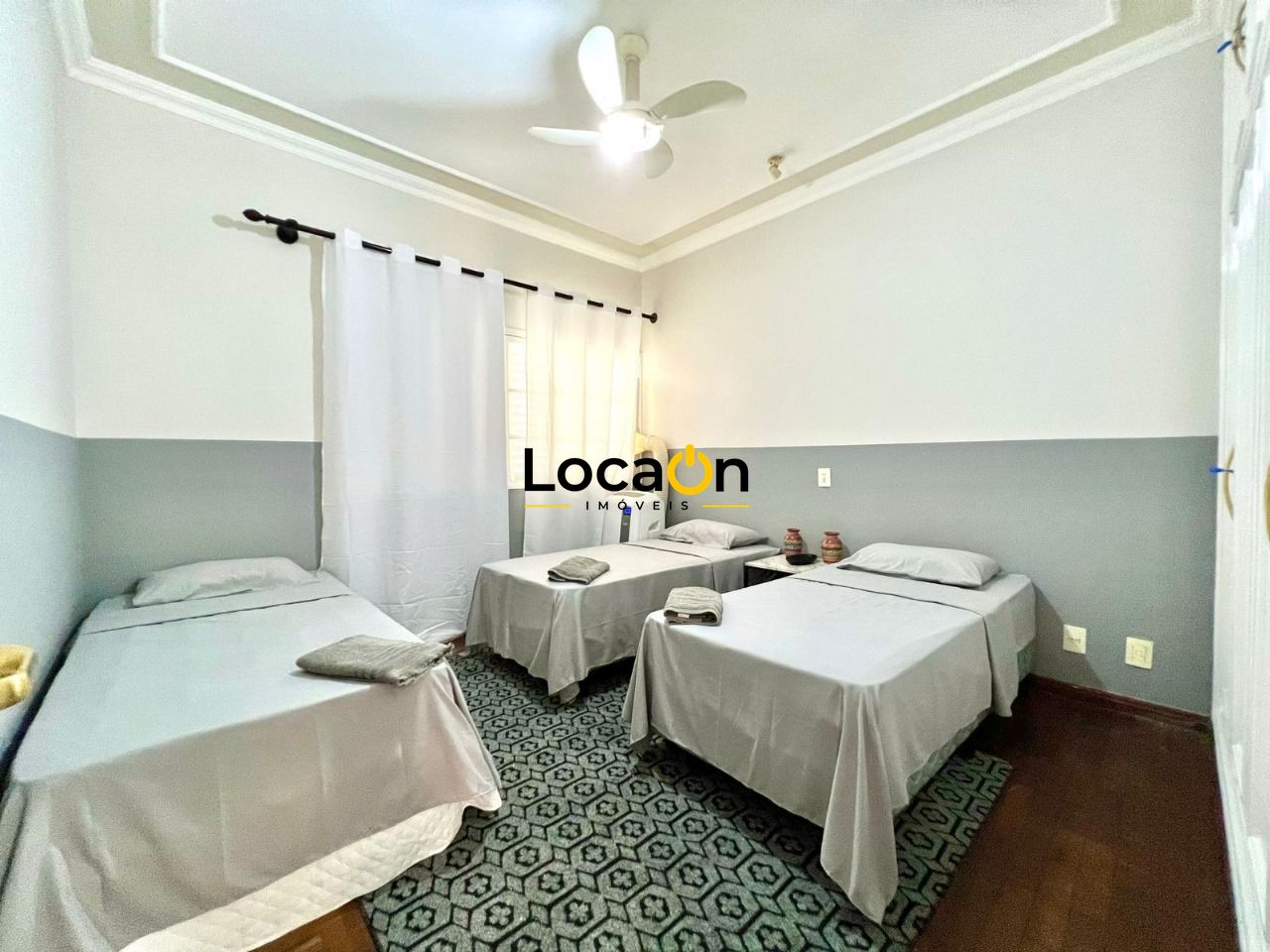 VENDE - Casa Térrea com 2 cozinhas, no barro do Ipiranga - Ribeirão preto