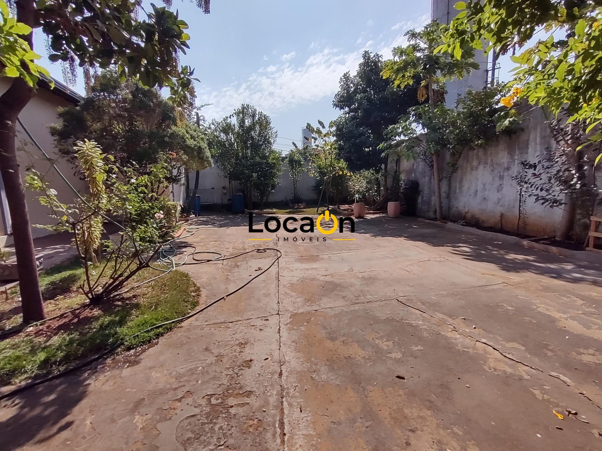 ALUGA ou VENDE - Casa com piscina no Jardim América - Araraquara/SP