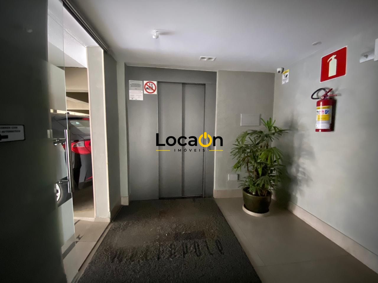ALUGA-SE apartamento com 4 quartos no bairro Buritis em Belo Horizonte.