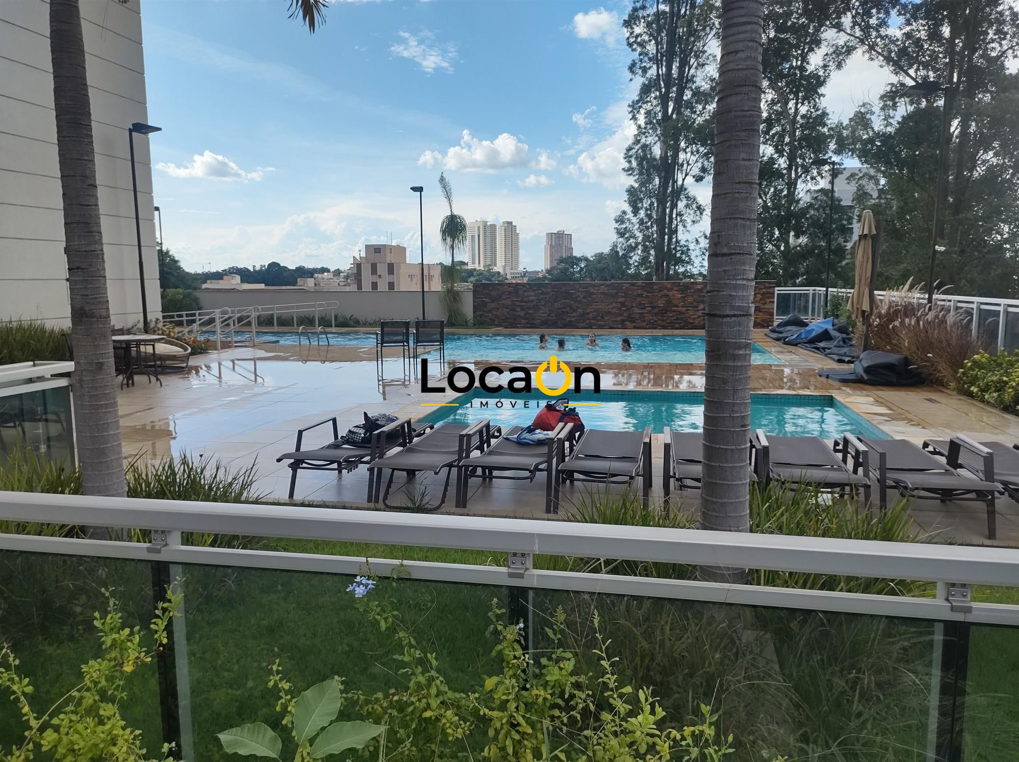 Alugo - Apartamento 2 quartos sendo 1 suíte próximo ao Parque Raia