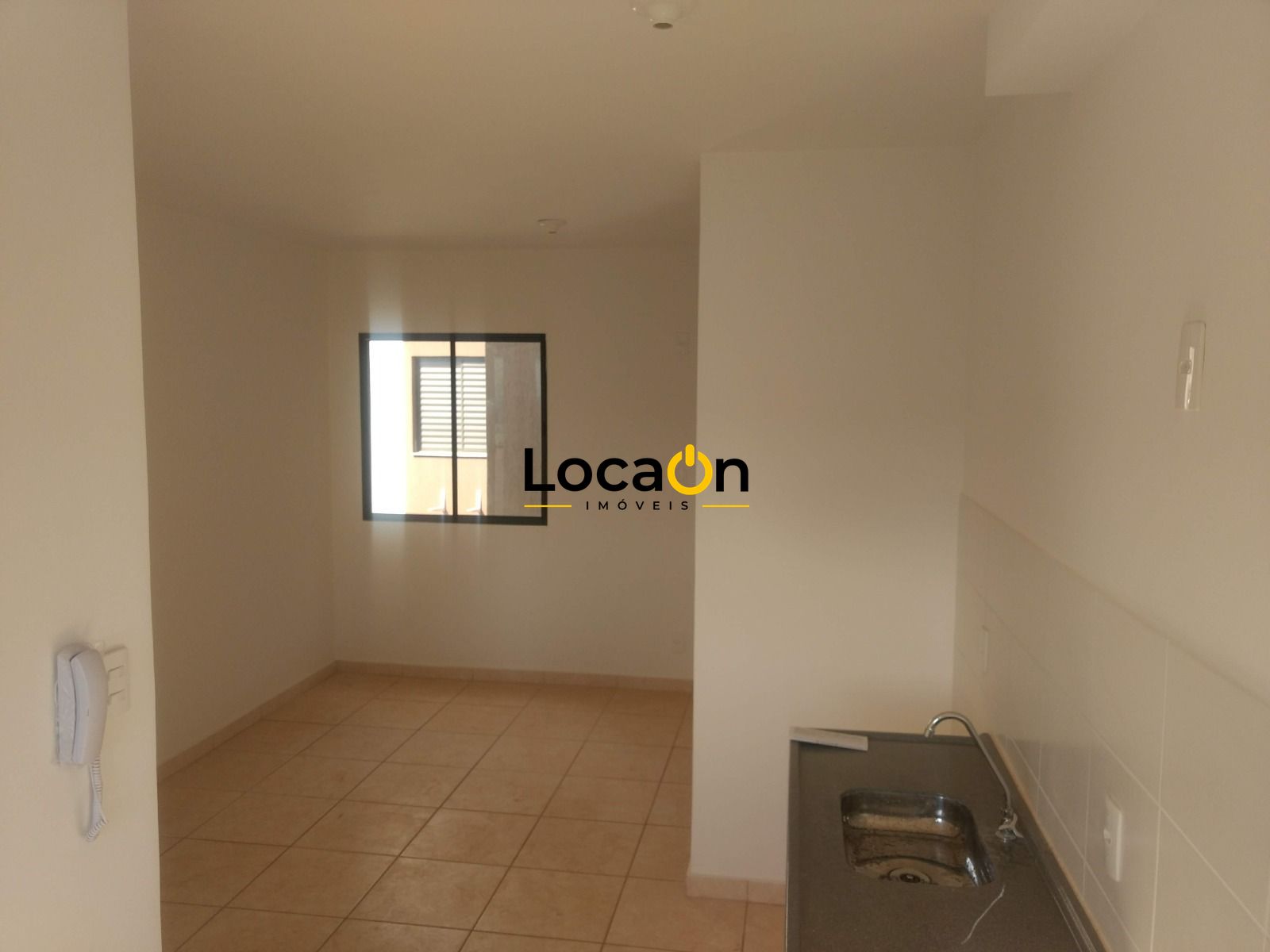 ALUGA - Apartamento para alugar no Lar França em R. Ana Lopes Prates - 985 - Jar