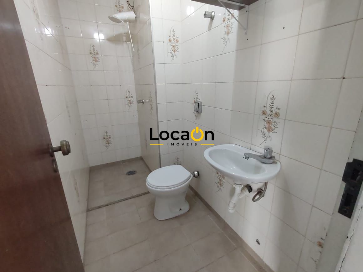 ALUGA - Apartamento no centro 3 Dormitórios