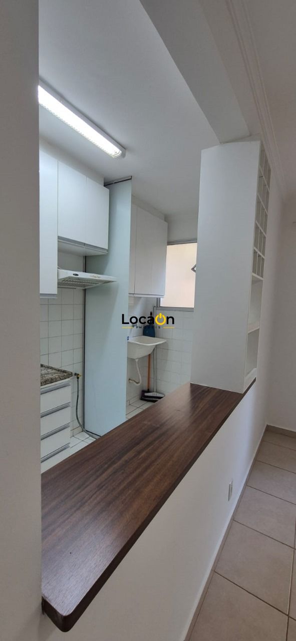 VENDE - Apartamento em condomineo - 2 Dormitórios