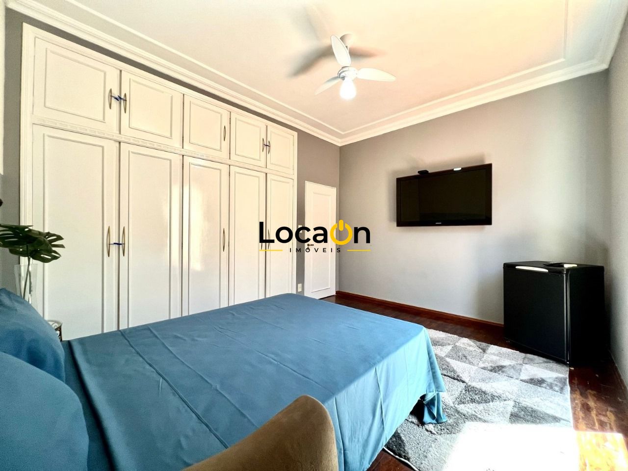 VENDE - Casa Térrea com 2 cozinhas, no barro do Ipiranga - Ribeirão preto