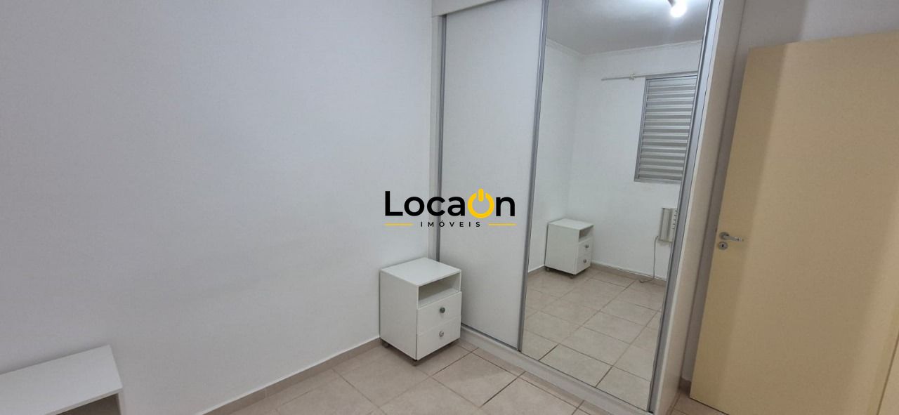 VENDE - Apartamento em condomineo - 2 Dormitórios