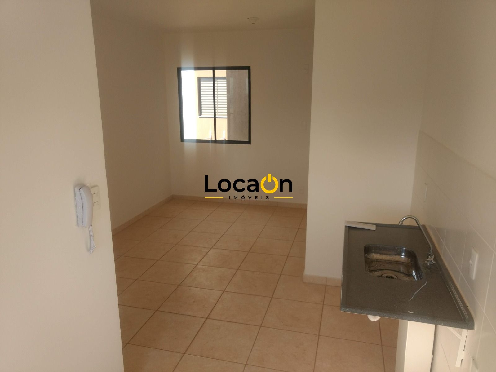 ALUGA - Apartamento para alugar no Lar França em R. Ana Lopes Prates - 985 - Jar