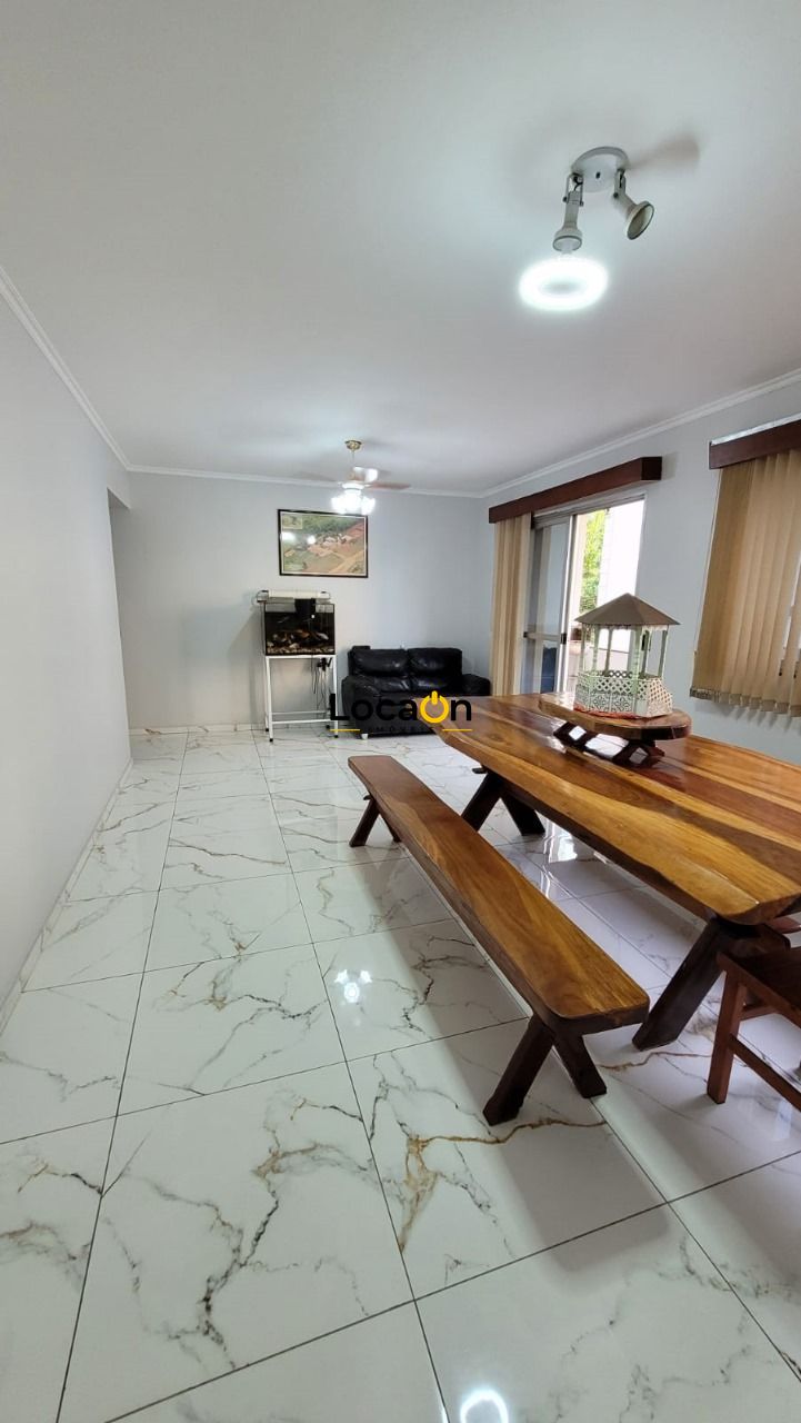 ENDE - Apartamento - 4 quartos, 2 salas, closet - Jardim Presidente Médice