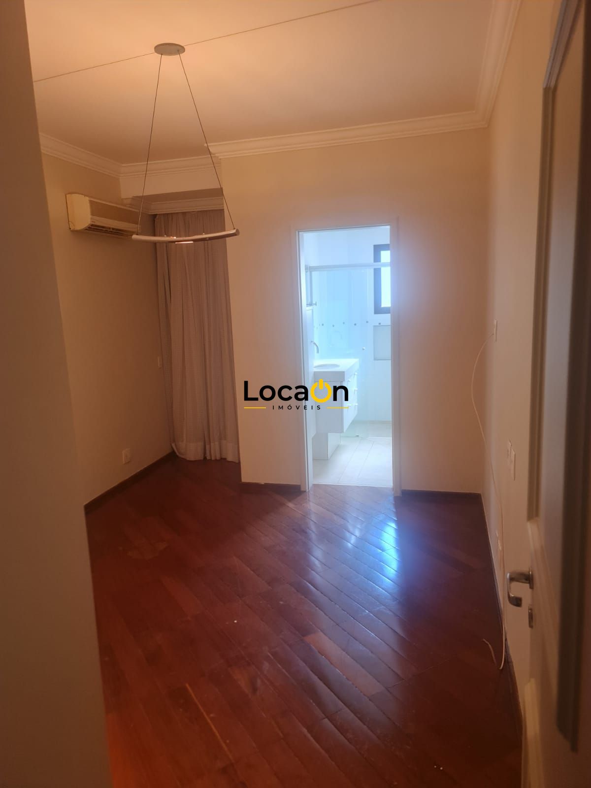 ALUGA - Apartamento com 4 Suítes, 317 m², "Edifício Barão Da Una" Centro - Ribei