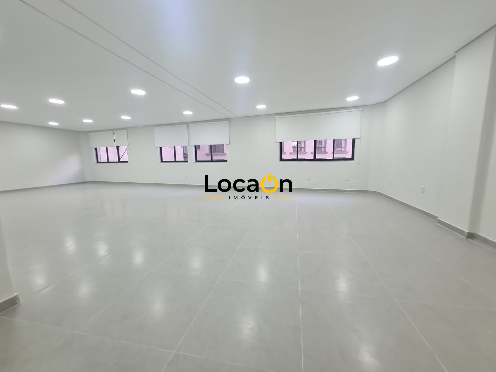 ALUGA - Conjunto Comercial / Sala para alugar 105 m² no centro de São Paulo/SP