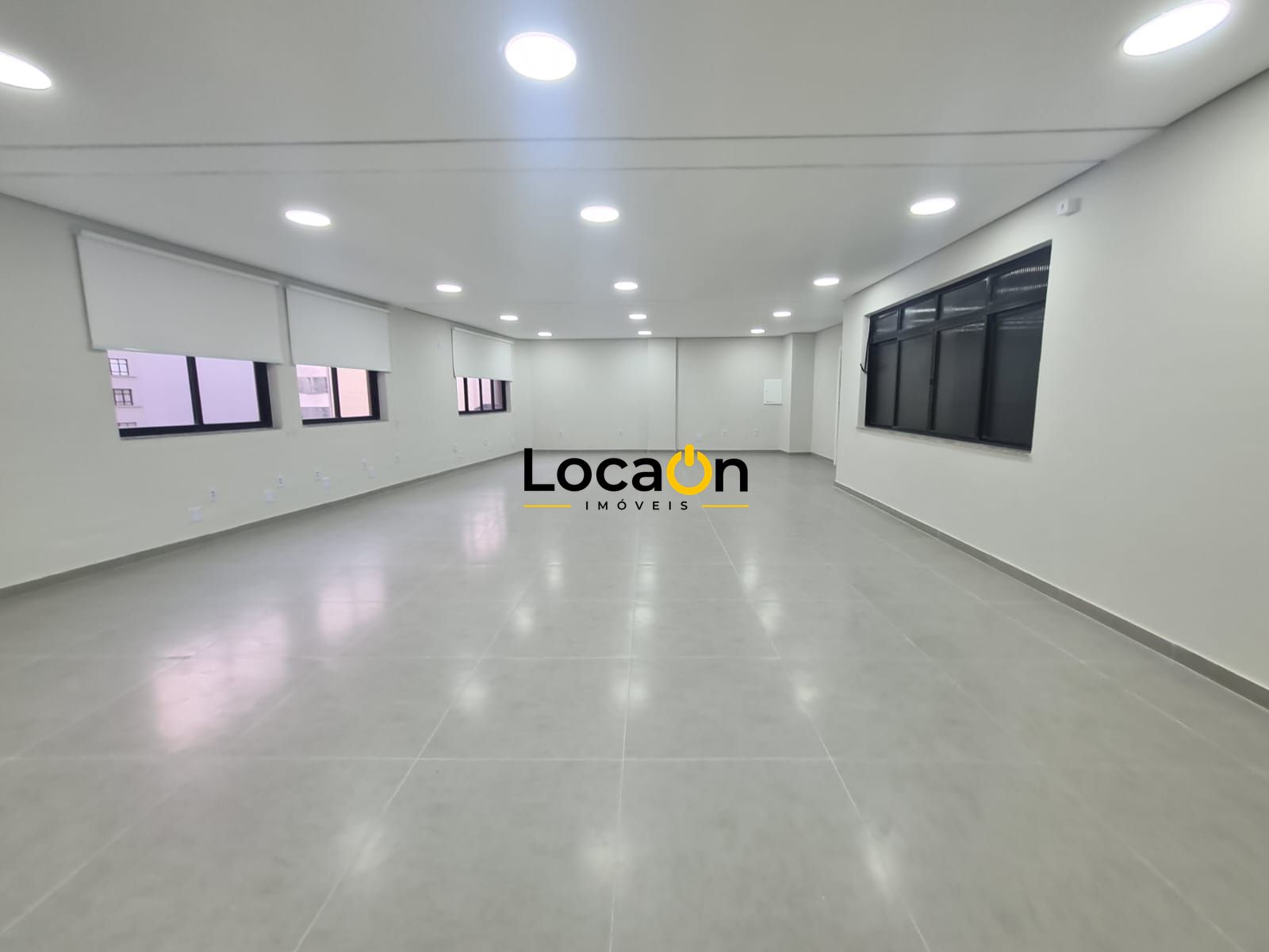 ALUGA - Conjunto Comercial / Sala para alugar 105 m² no centro de São Paulo/SP