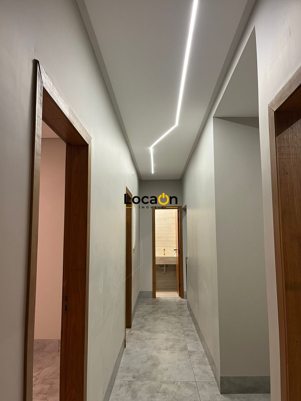 VENDE - Casa Alto Padrão 4 Suítes Condominio Terras Alpha - Goiânia - GO