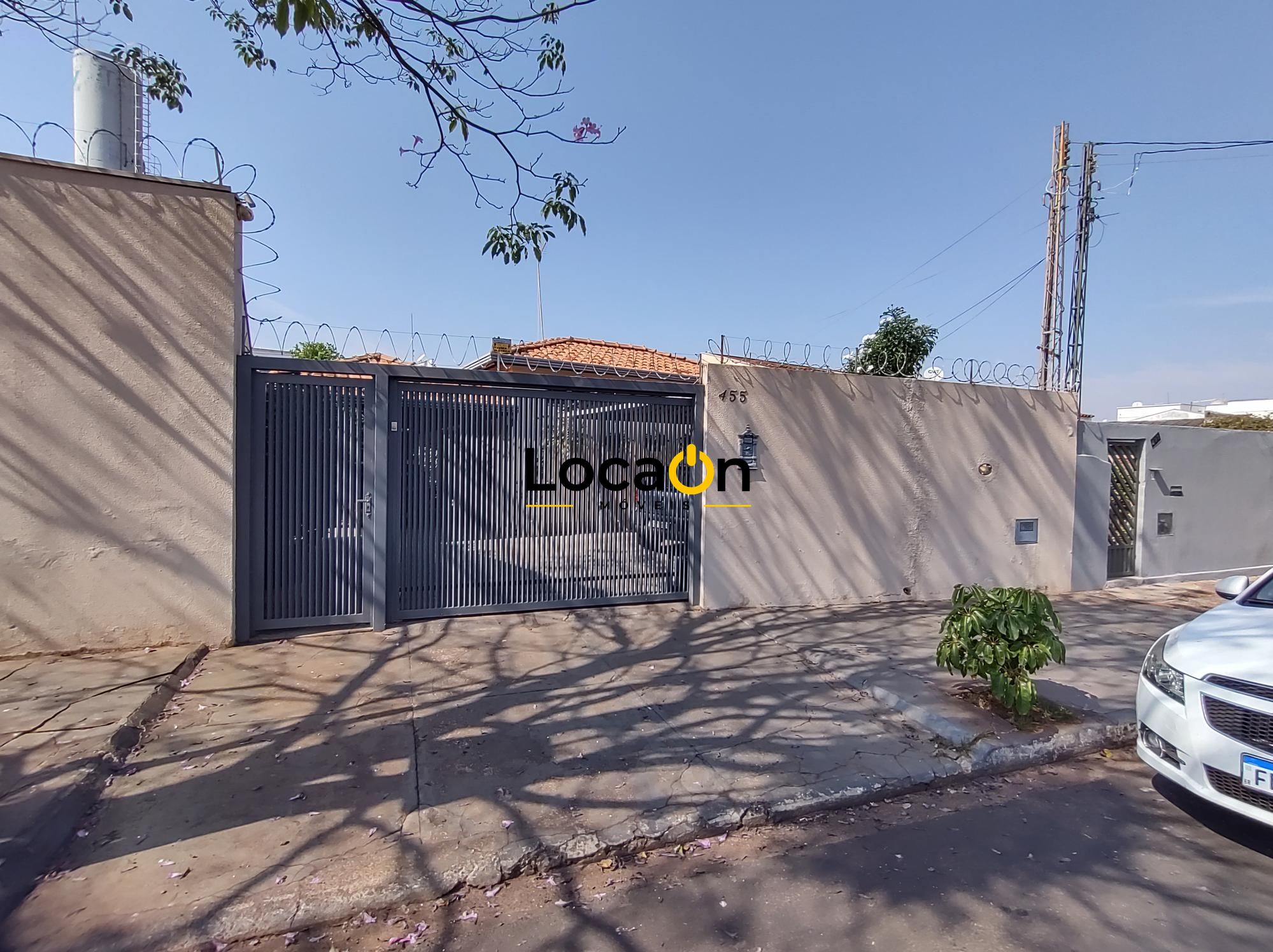 ALUGA ou VENDE - Casa com piscina no Jardim América - Araraquara/SP