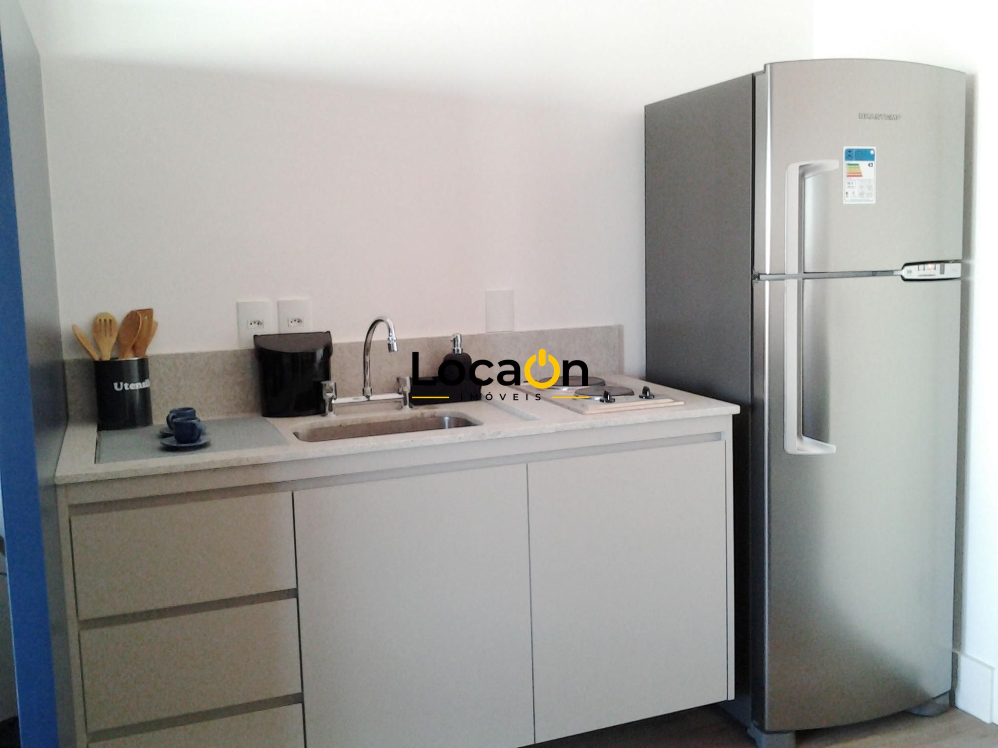 ALUGA - Apartamento Mobiliado 1 dormitorio no Bairro Republica