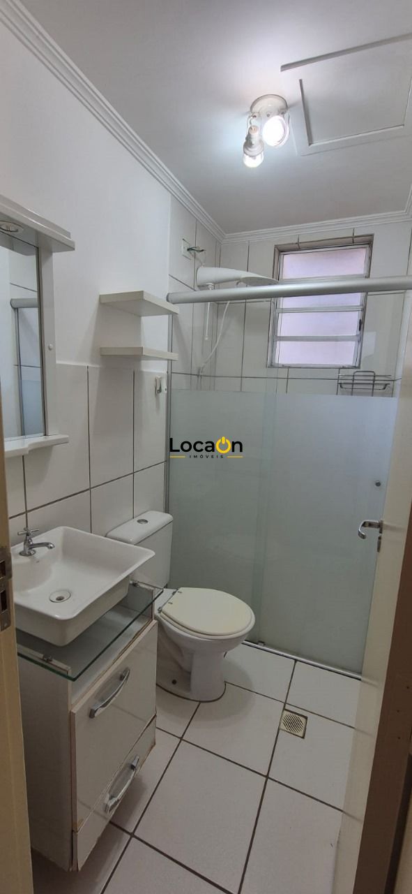 VENDE - Apartamento em condomineo - 2 Dormitórios