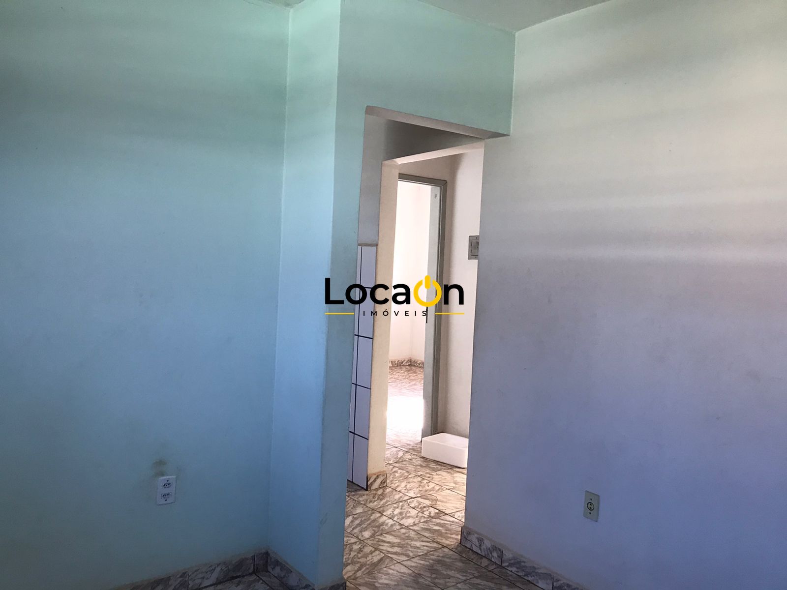 ALUGA- Apartamento 2 dormitórios, 1 banheiro localizado No planalto verde Ribeir