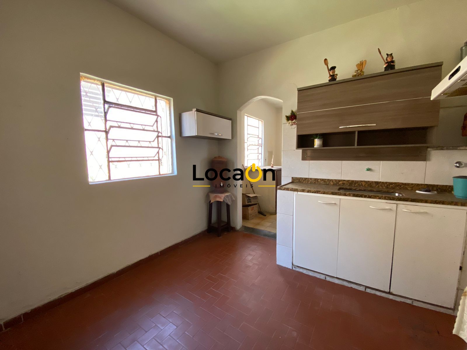 VENDE - Casa com 5 Quartos - Bairro Cidade Nova - Belo Horizonte