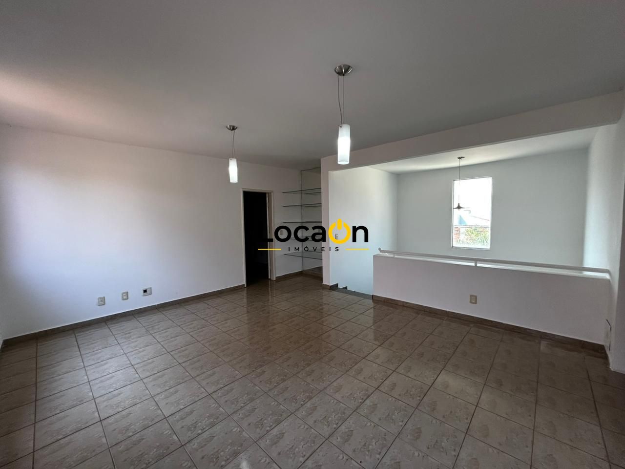 ALUGA - Casa/Sobrado 4 quartos com suítes - Bairro Jd Planalto - Goiânia