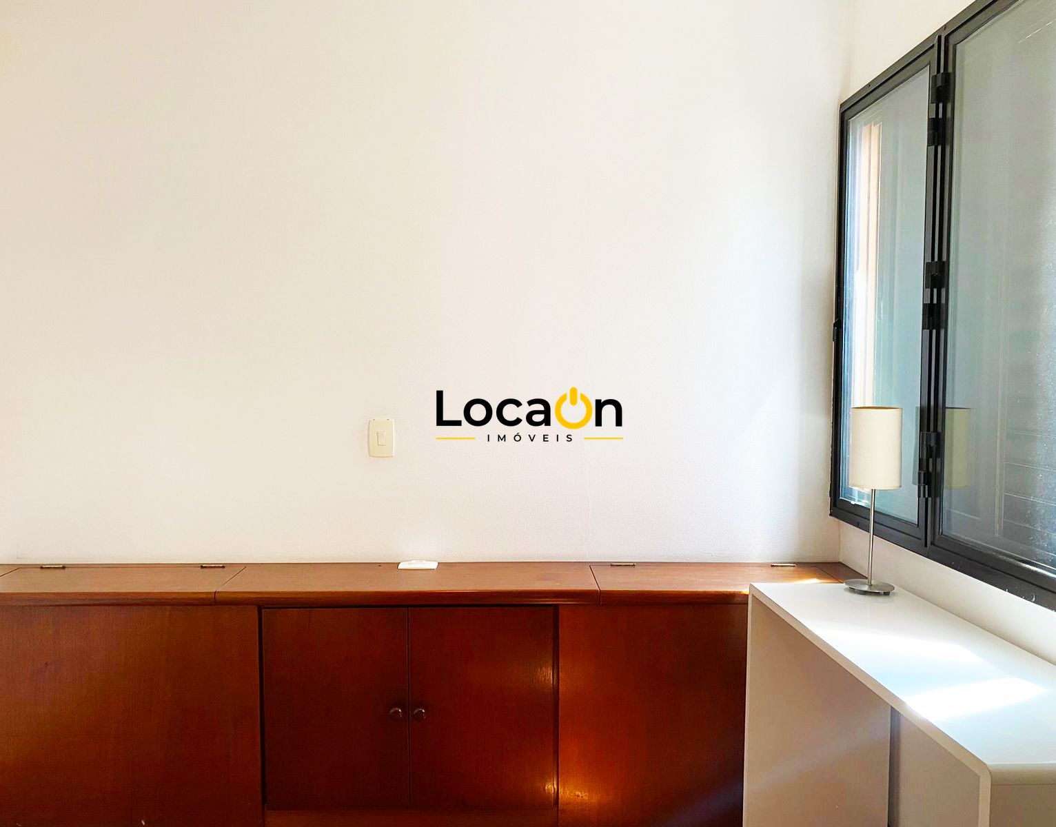 ALUGA - Apartamento mobiliado 1 Dormitório no Bairro Santa Cecilia - São Paulo