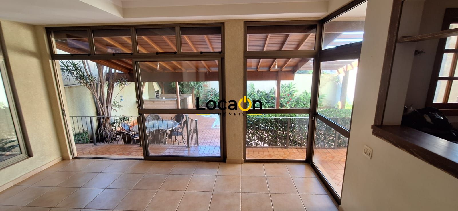 ALUGA- Casa em condomínio na zona sul de Ribeirão Preto