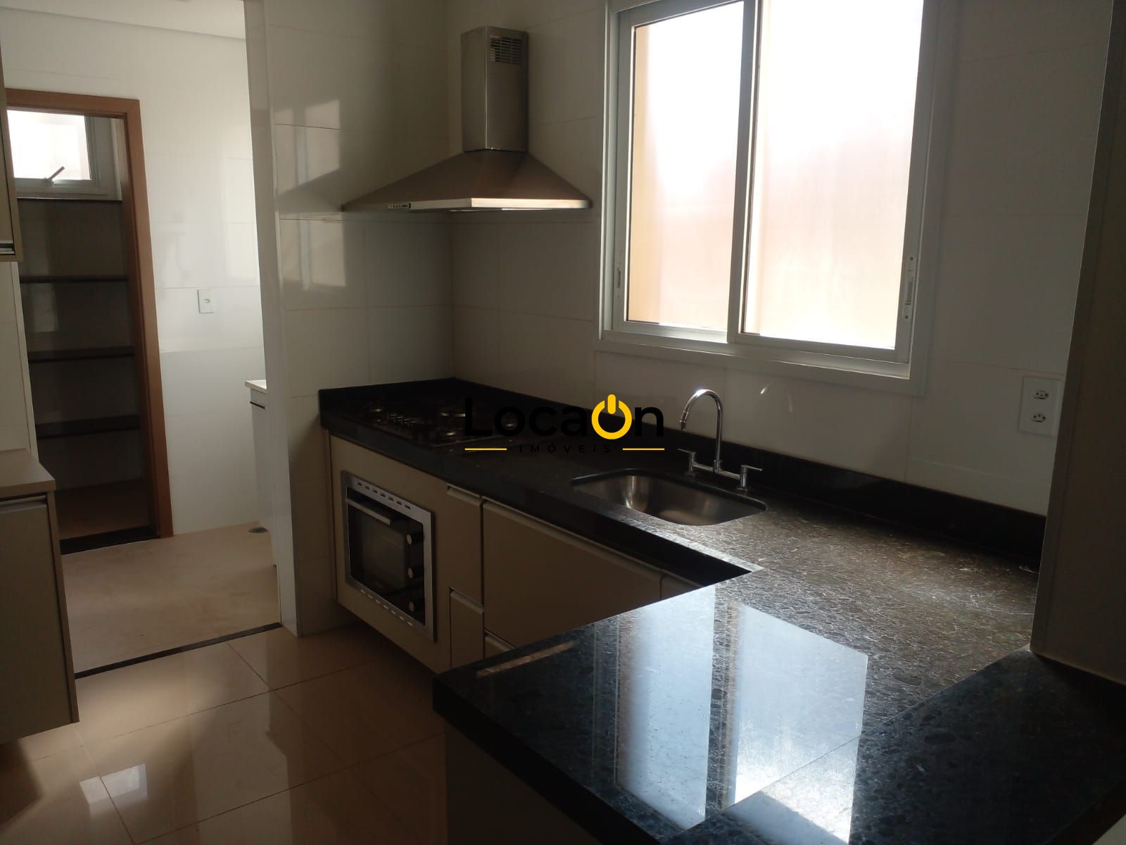 ALUGA - Apartamento c/ 3 Suítes, 121 m², "Edifício Barcelona" no Nova Aliança -