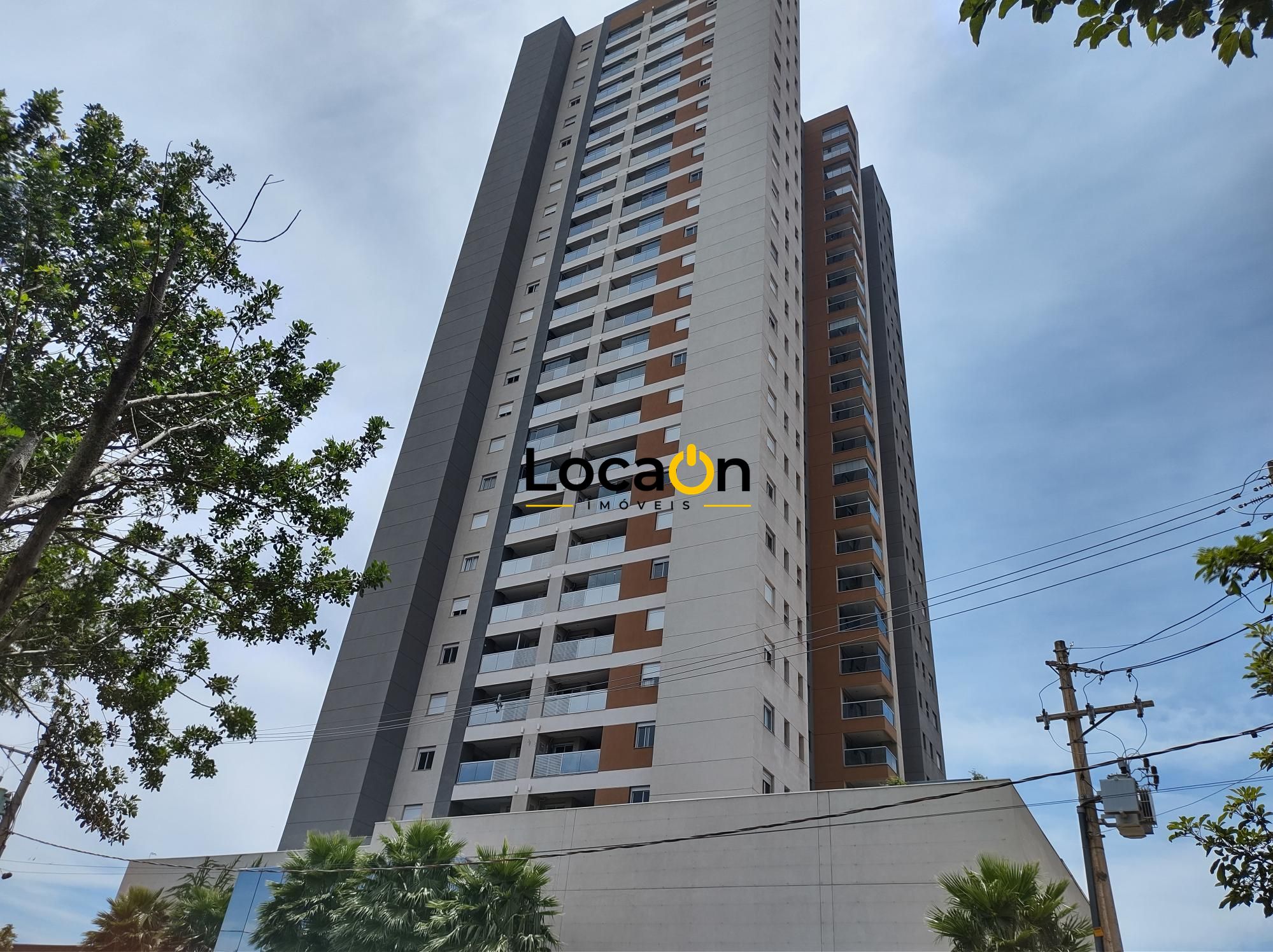 Apartamento 3 dormitórios, sendo 1 suíte na zona Sul