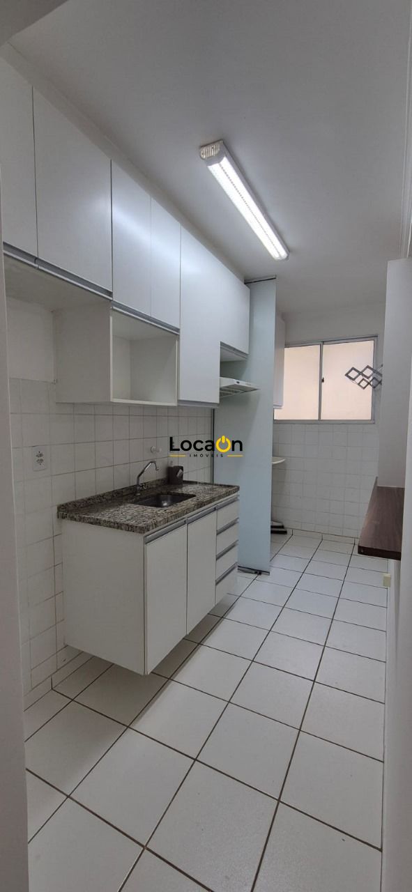 VENDE - Apartamento em condomineo - 2 Dormitórios