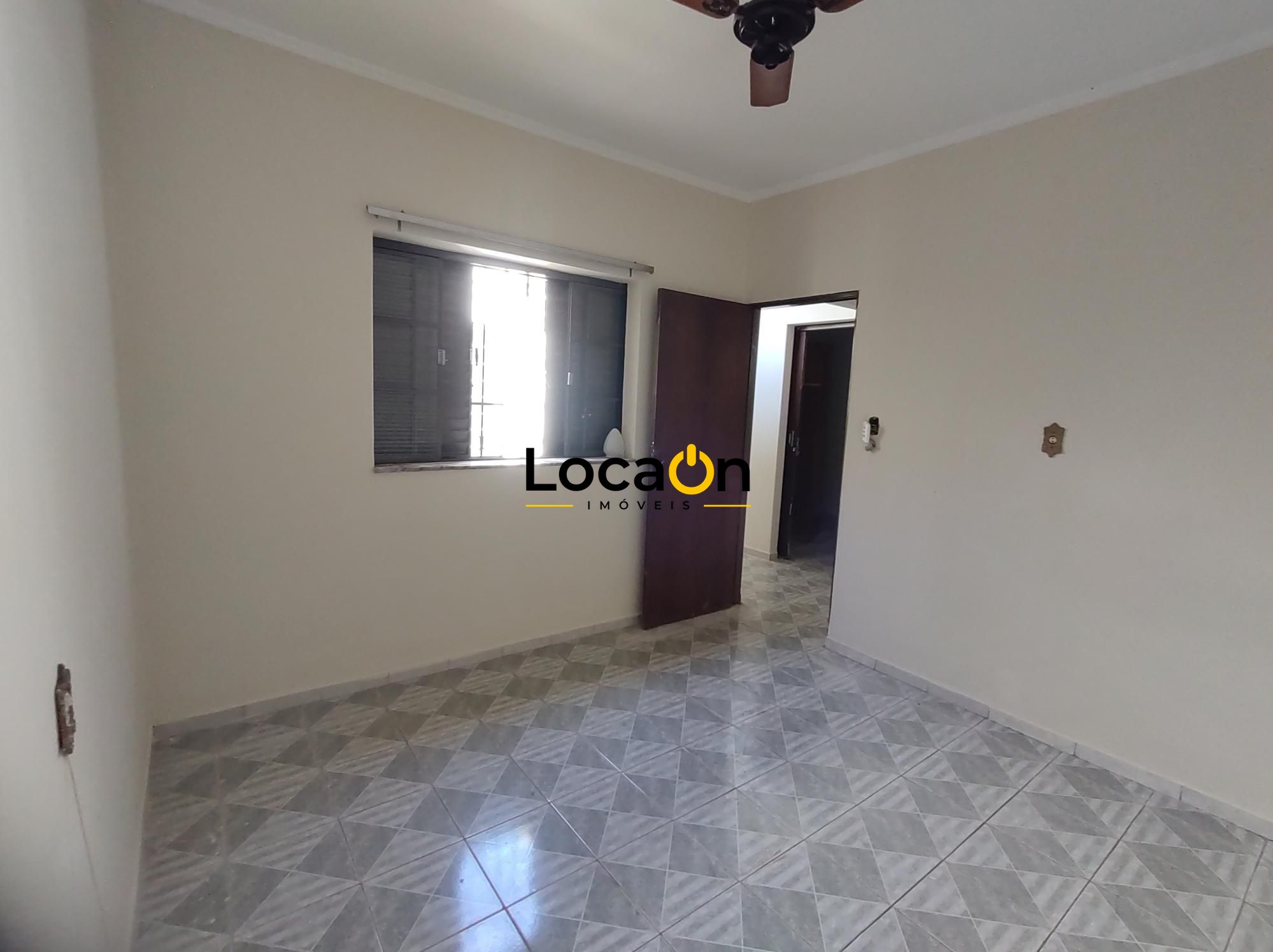 VENDE - Casa 3 dormitórios no Campos Eliseos - Ribeirão Preto