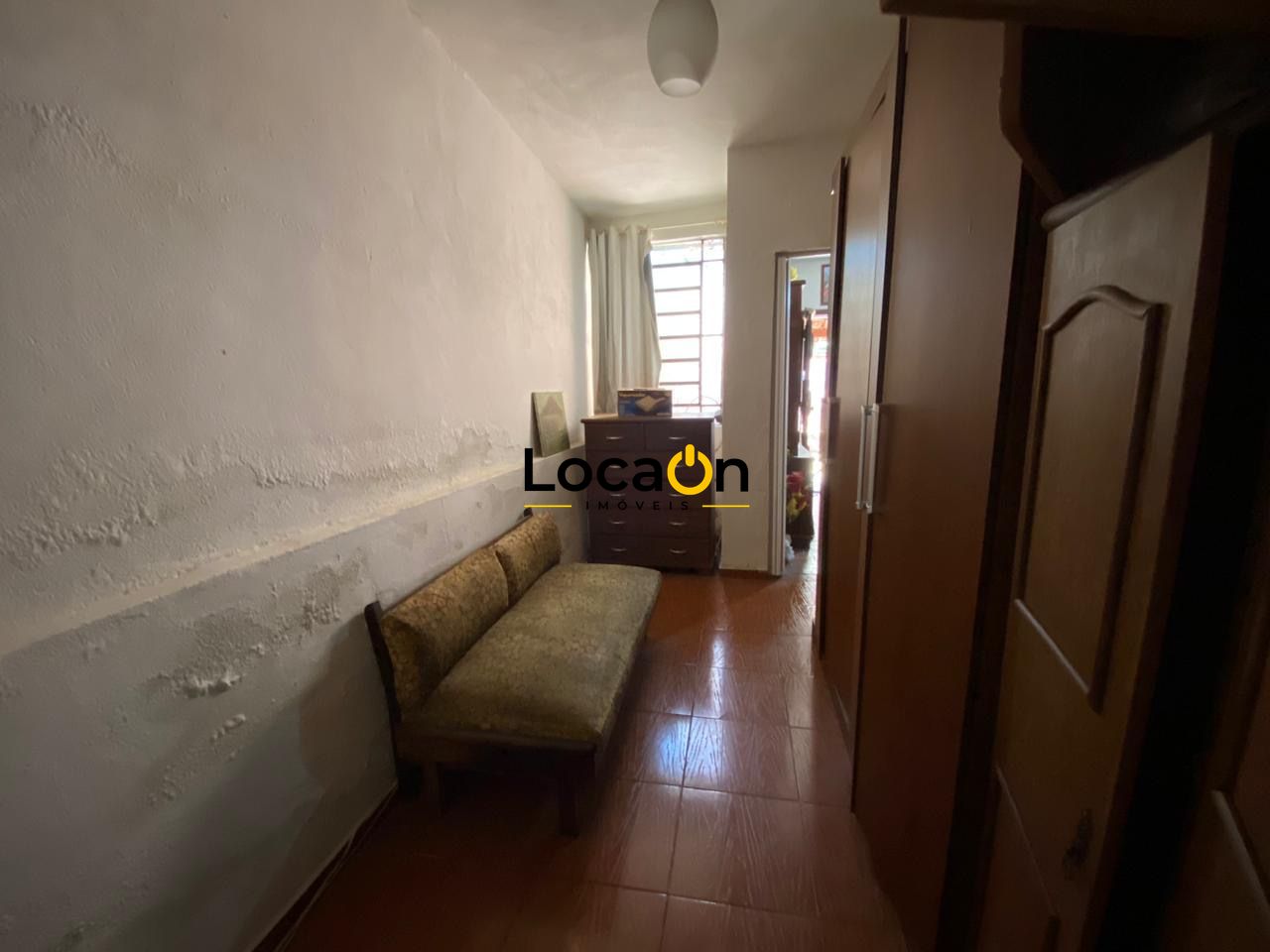 VENDE - Casa com 5 Quartos - Bairro Cidade Nova - Belo Horizonte