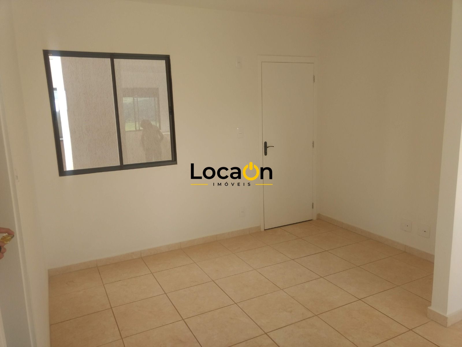 ALUGA - Apartamento para alugar no Lar França em R. Ana Lopes Prates - 985 - Jar