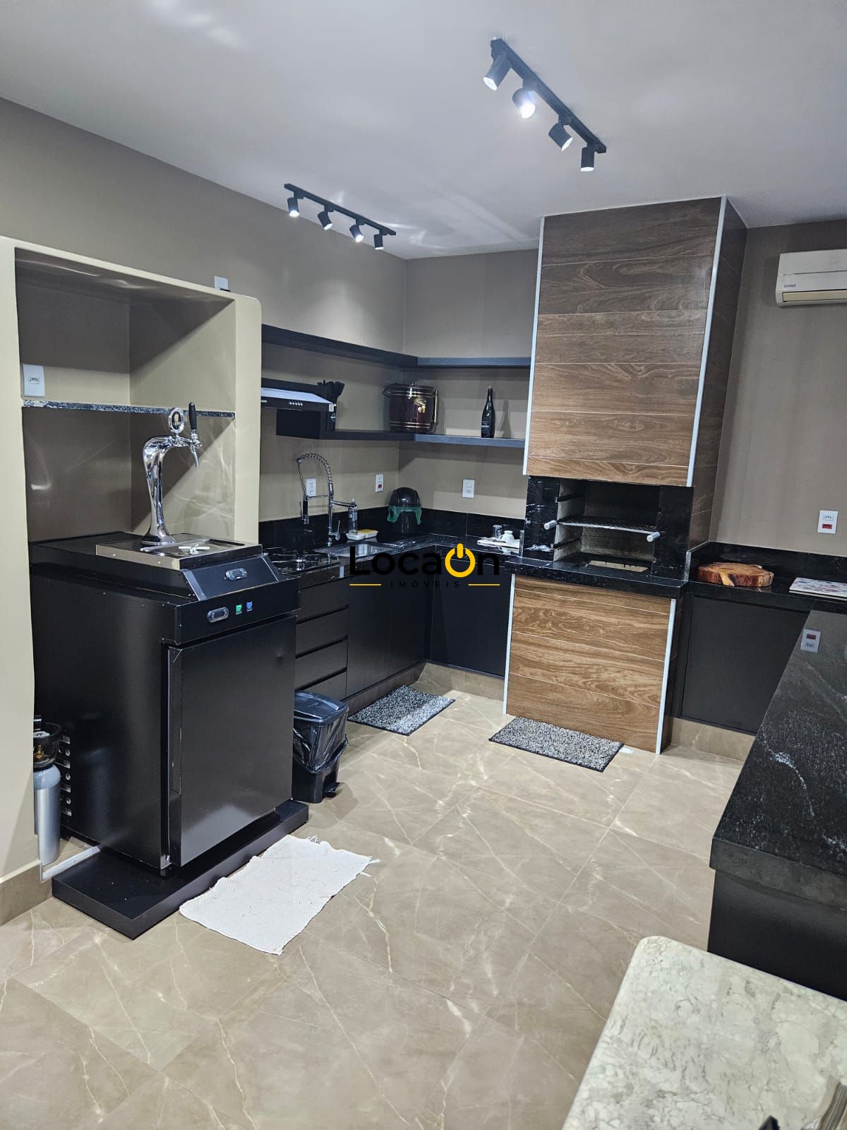 ALUGA- Casa 3 dormitórios, suíte, 2 banheiros, casa planejada em Ribeirão Preto