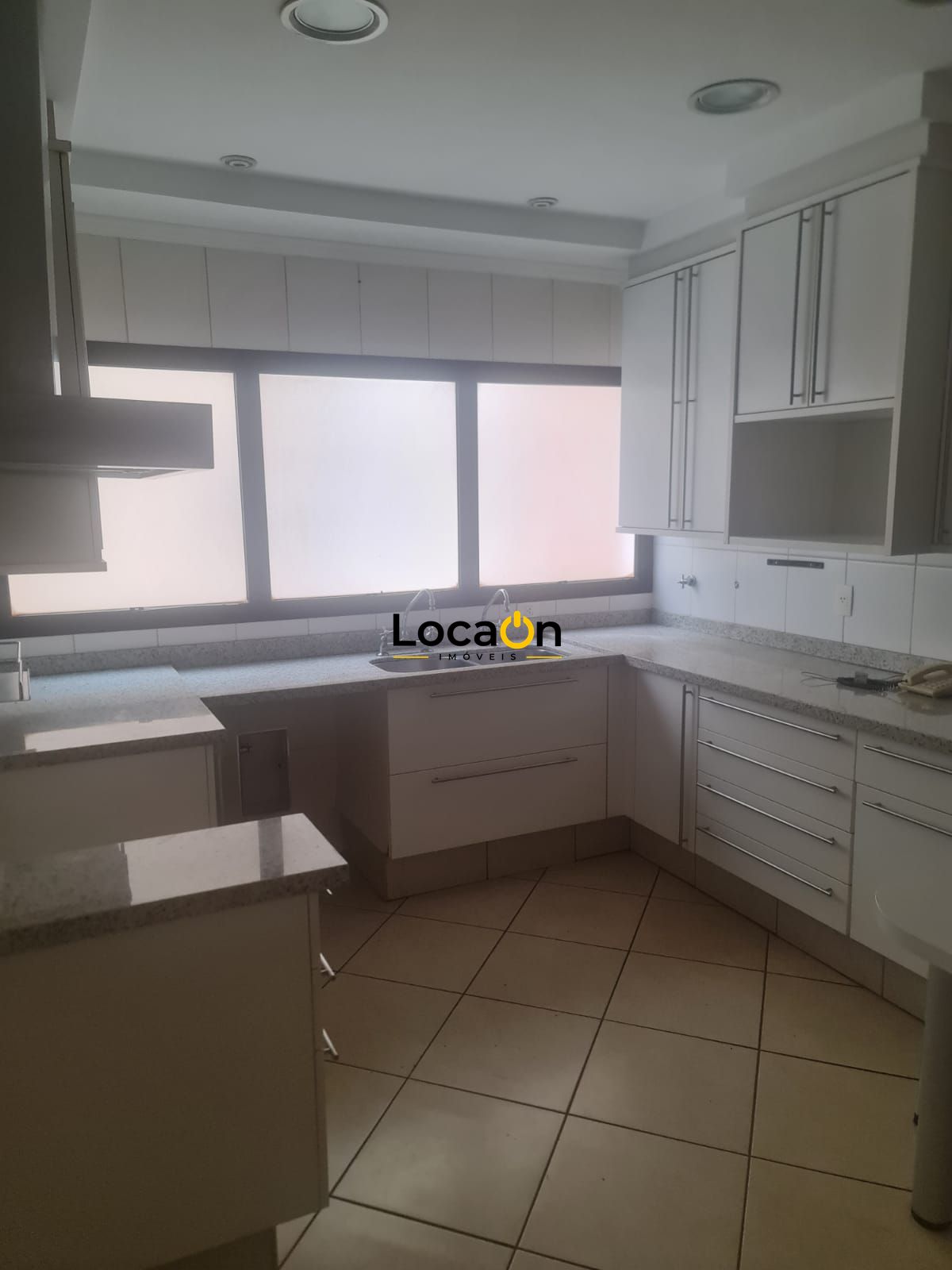 ALUGA - Apartamento com 4 Suítes, 317 m², "Edifício Barão Da Una" Centro - Ribei