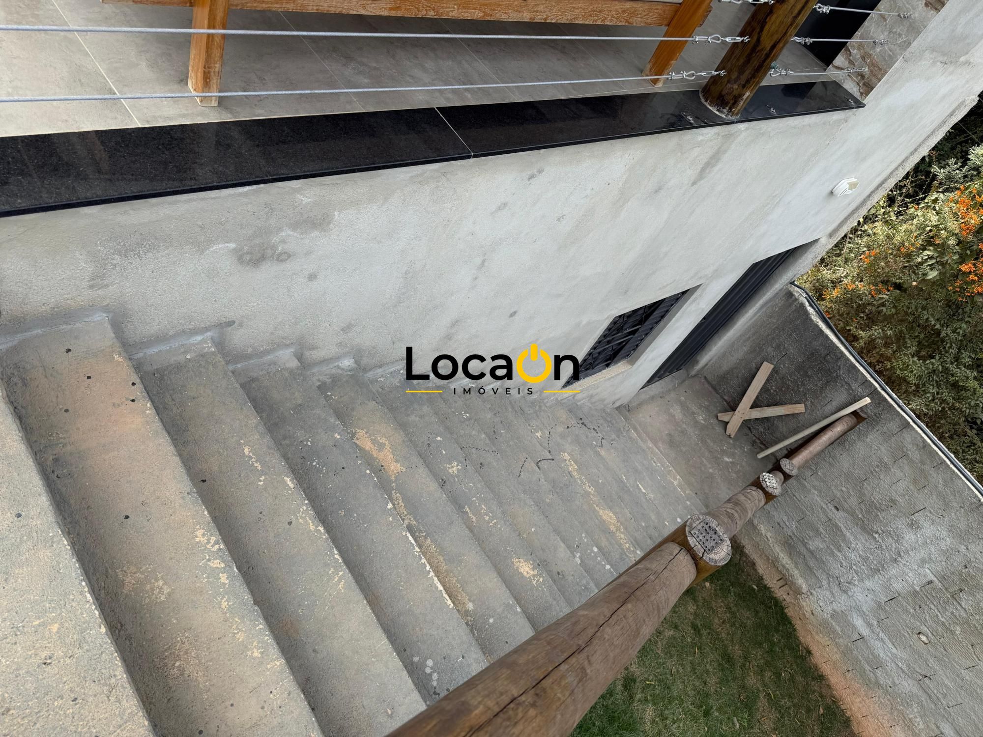 VENDE - Sitio em Esmeraldas-MG com Casa de luxo.