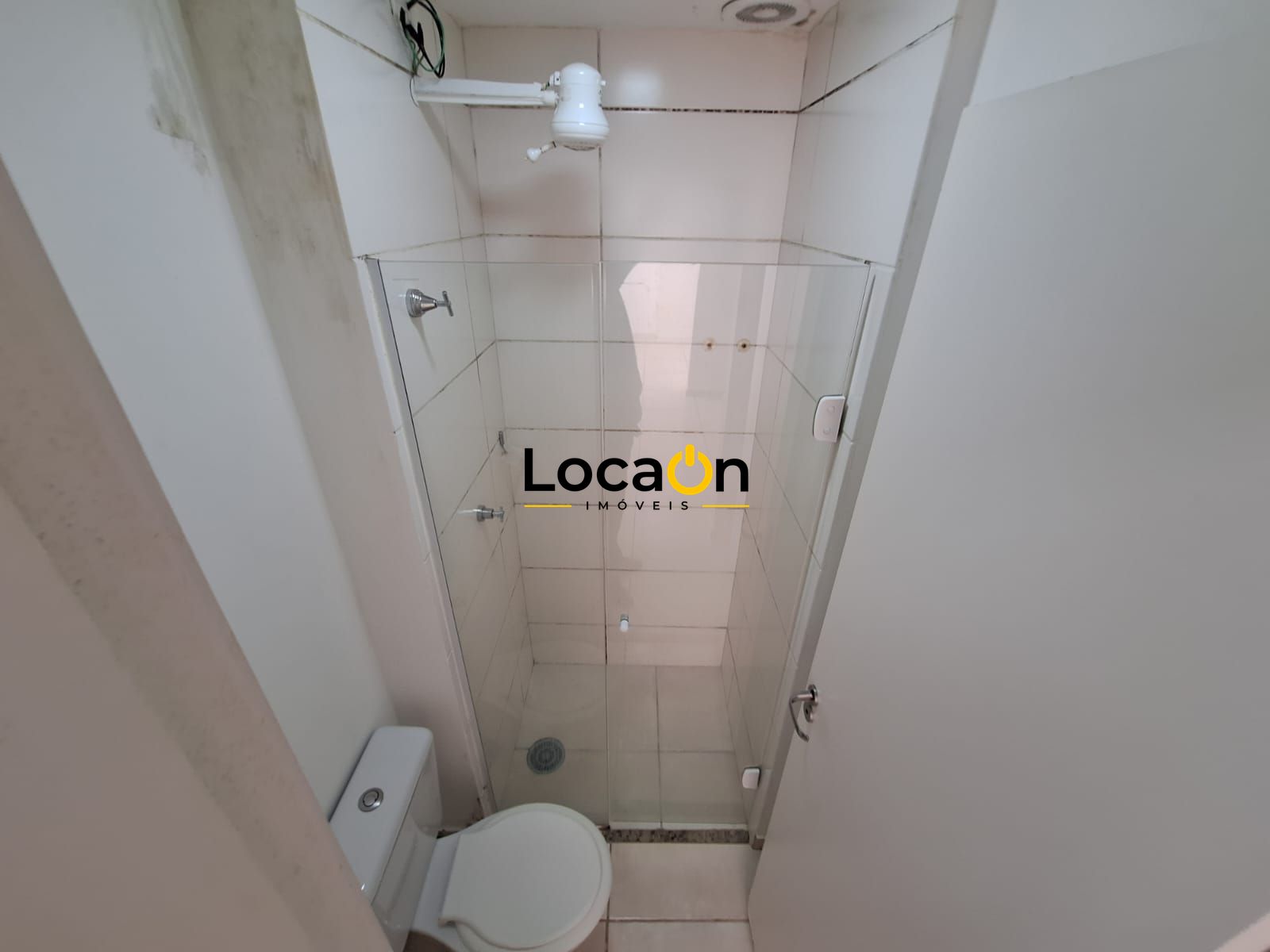 ALUGA- Apartamento 1 dormítório, 1 banheiro e vaga de garagem localizado e Bonfi