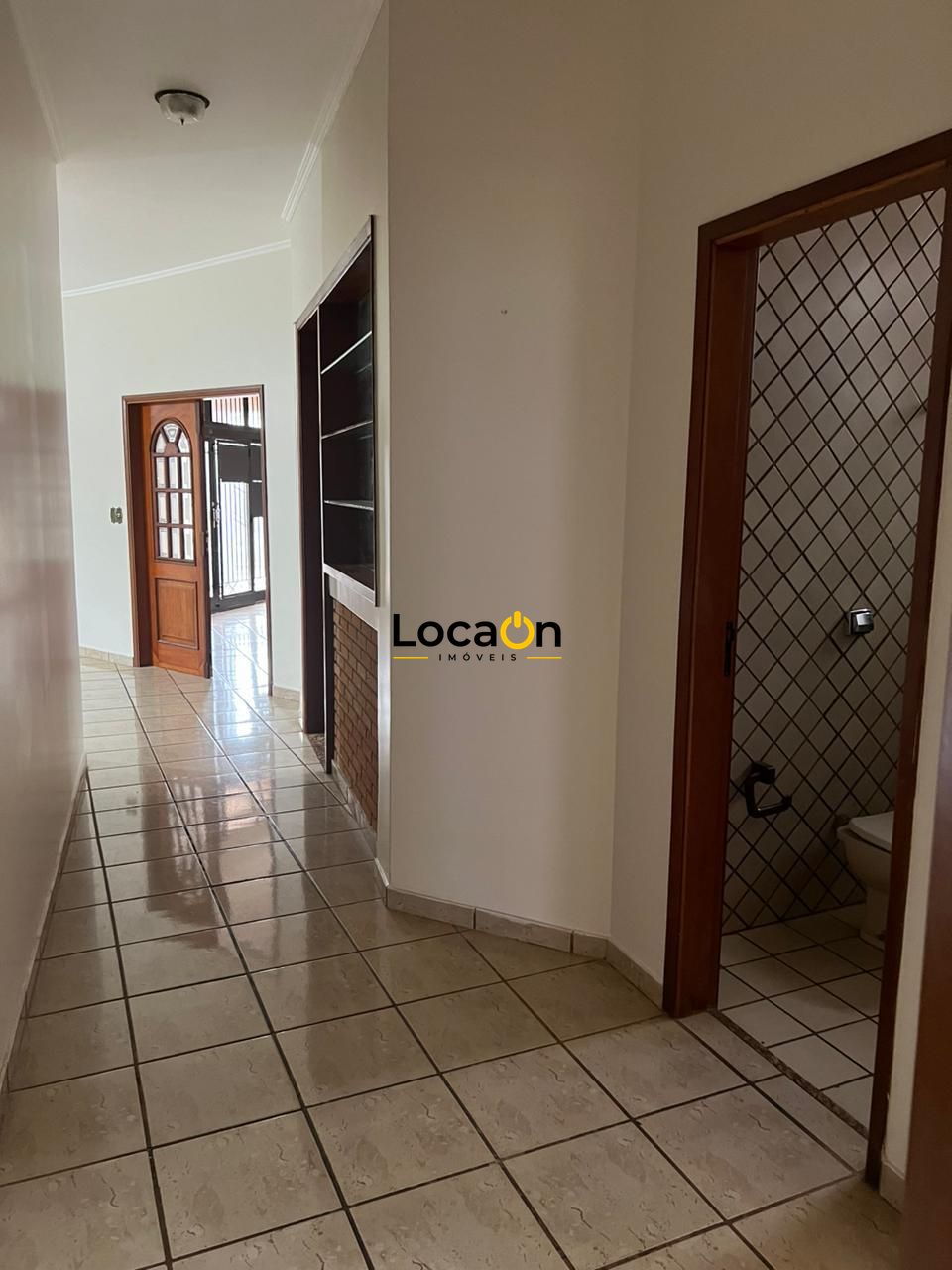 ALUGA- Casa 3 suites e 3 vagas Cidade Universitária