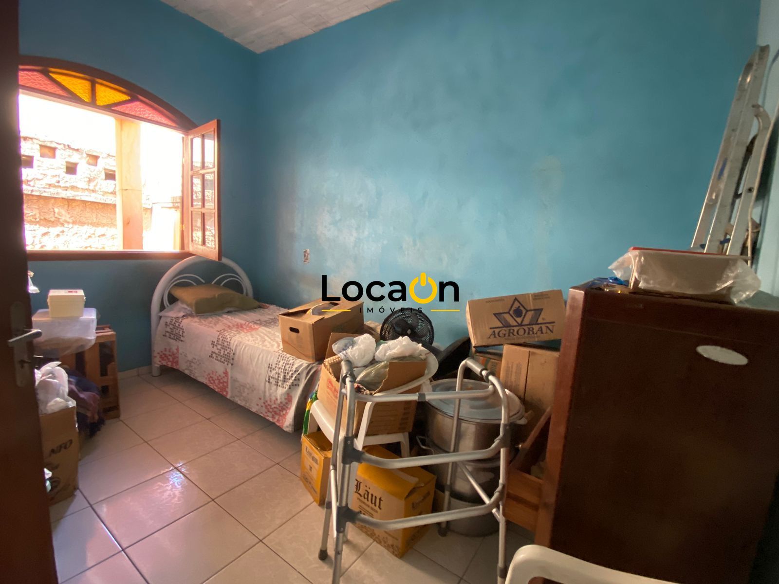 VENDE - Casa com 5 Quartos - Bairro Cidade Nova - Belo Horizonte