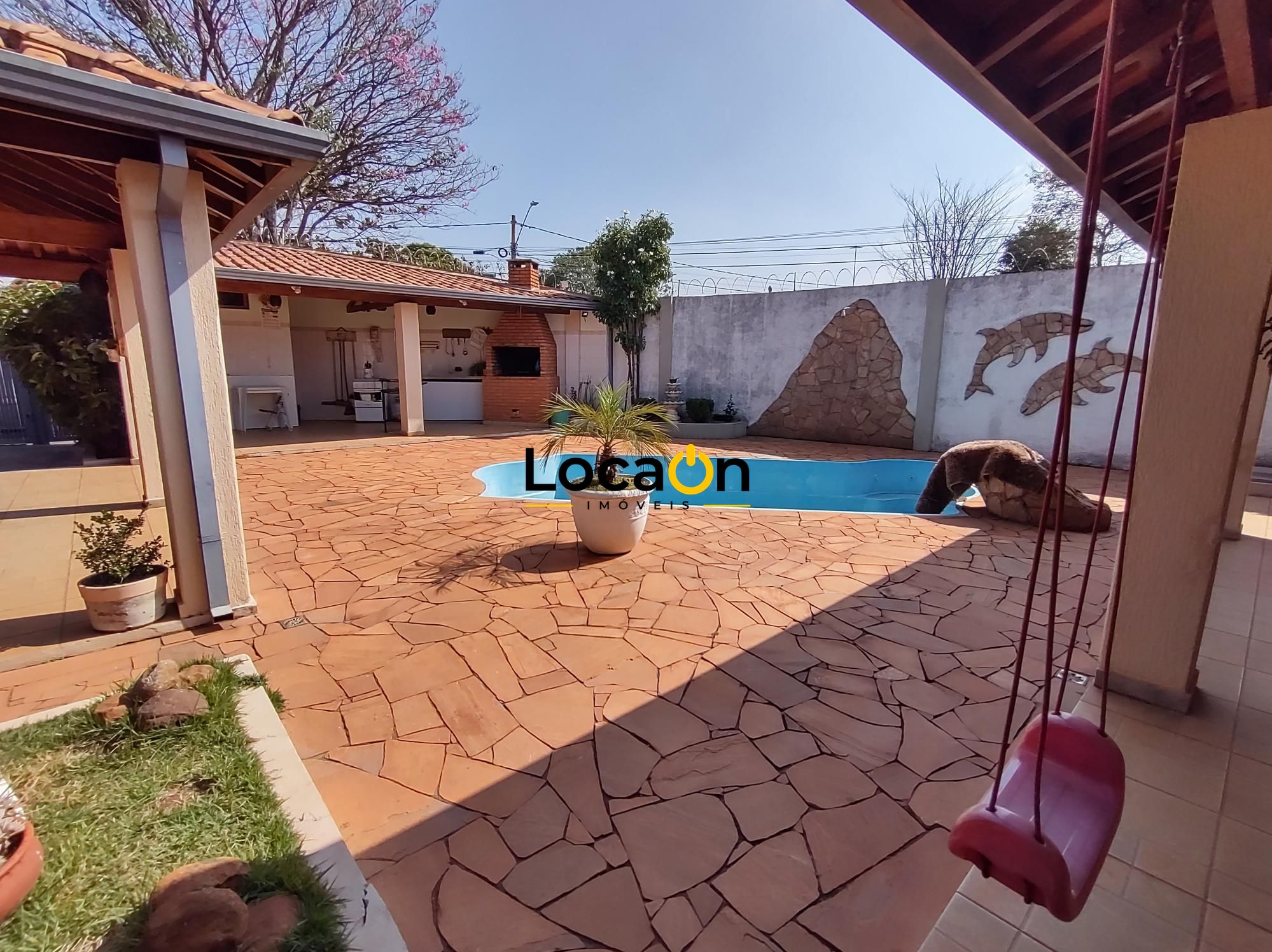 ALUGA ou VENDE - Casa com piscina no Jardim América - Araraquara/SP