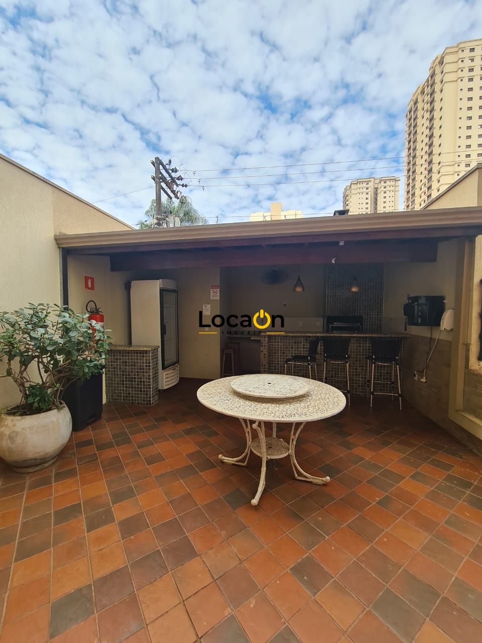 ALUGA ou VENDE - Apartamento 3 dormitórios no bairro Santa Cruz - Ribeirão Preto