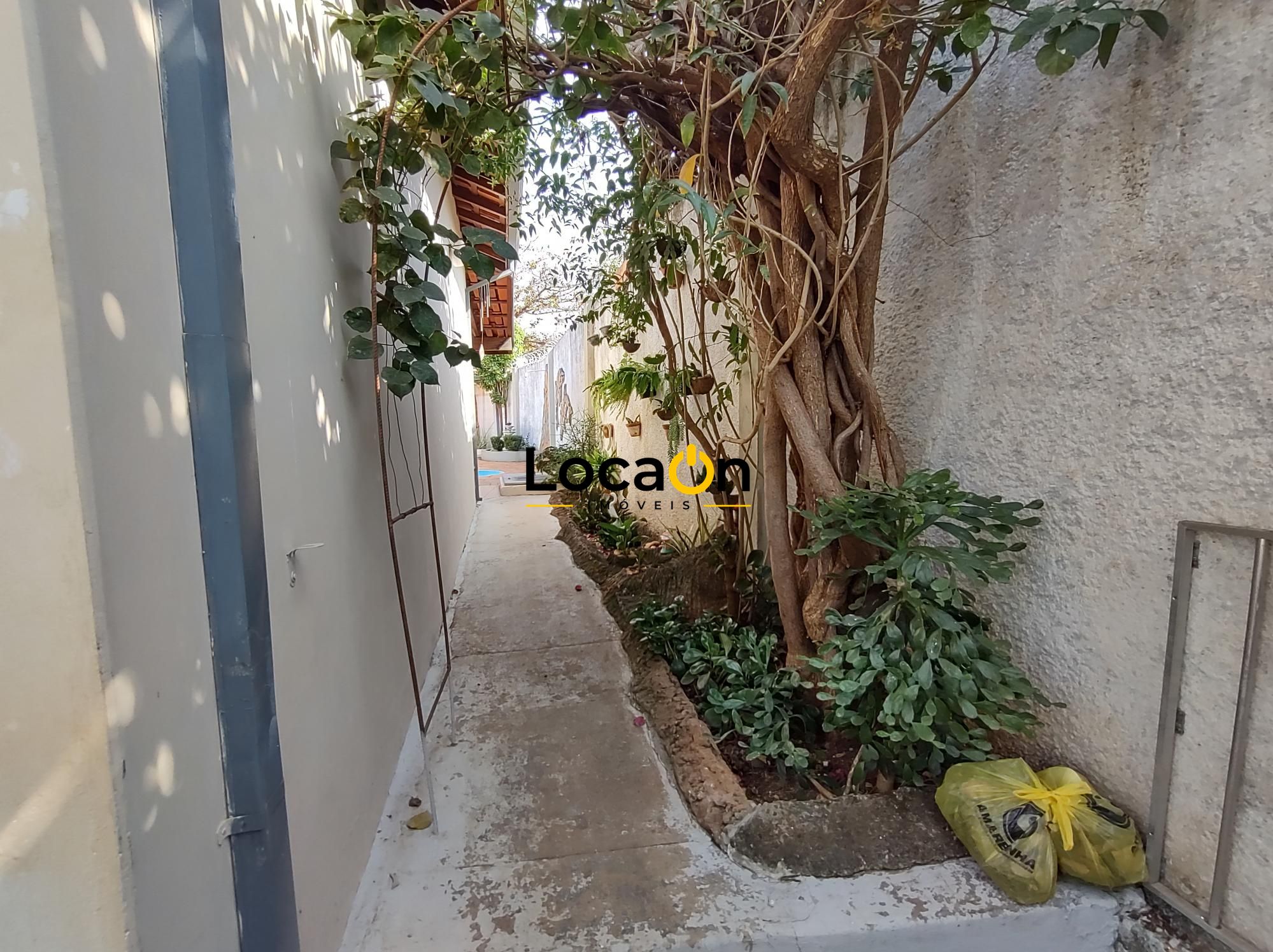 ALUGA ou VENDE - Casa com piscina no Jardim América - Araraquara/SP