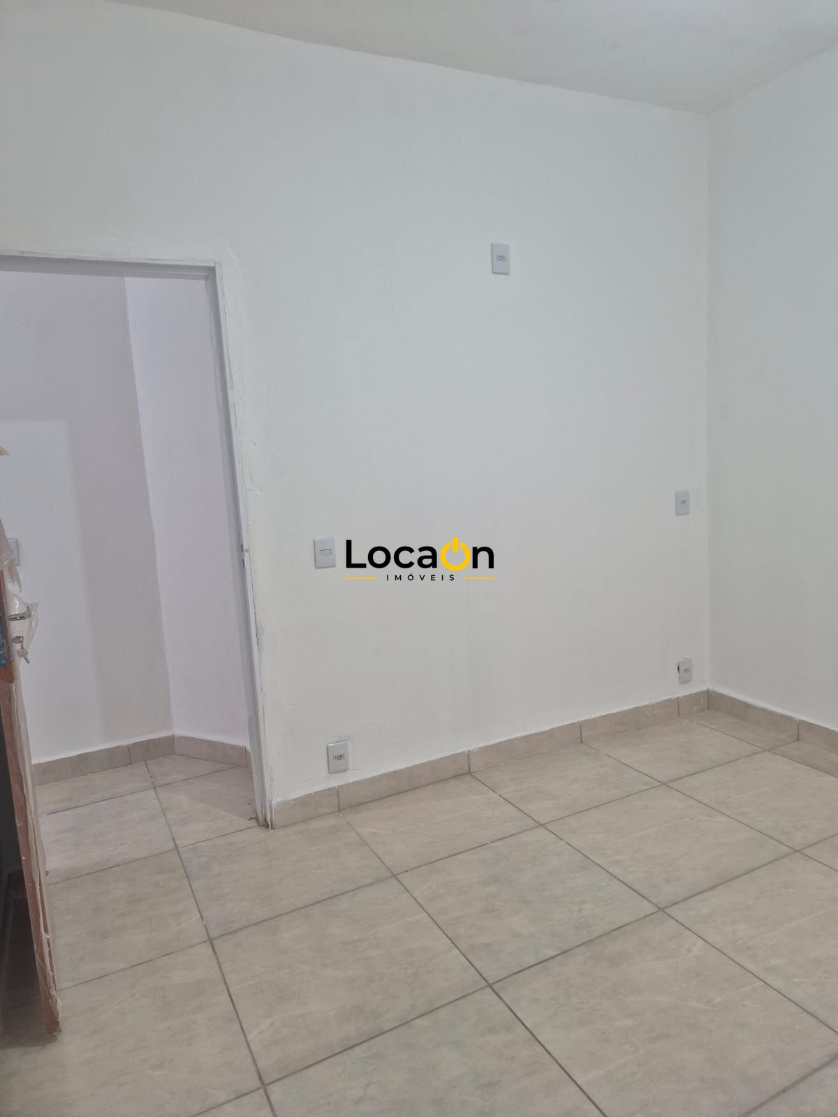 ALUGA- Casa Nova 3 quartos sendo 1 suite e 2 vagas