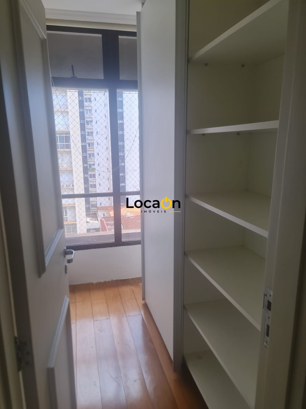 ALUGA - Apartamento com 4 Suítes, 317 m², "Edifício Barão Da Una" Centro - Ribei