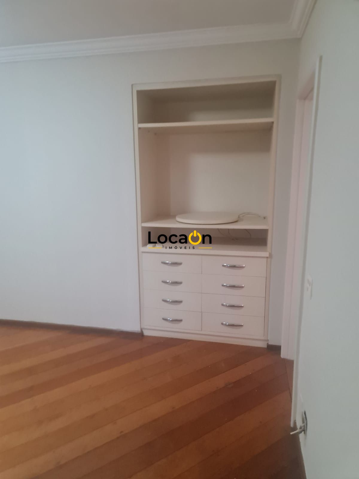 ALUGA - Apartamento com 4 Suítes, 317 m², "Edifício Barão Da Una" Centro - Ribei