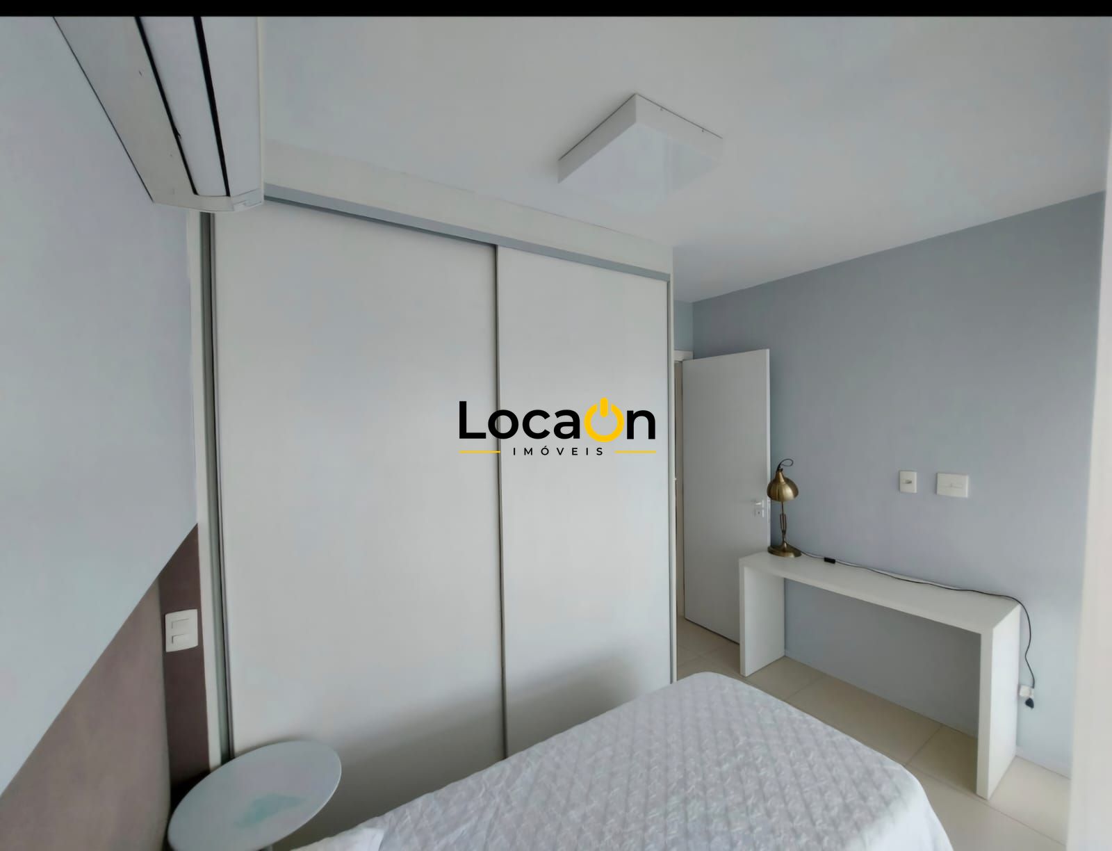 VENDE - Apartamento Mobiliado de Alto Padrão - Bairro Pinheiros - São Paulo SP