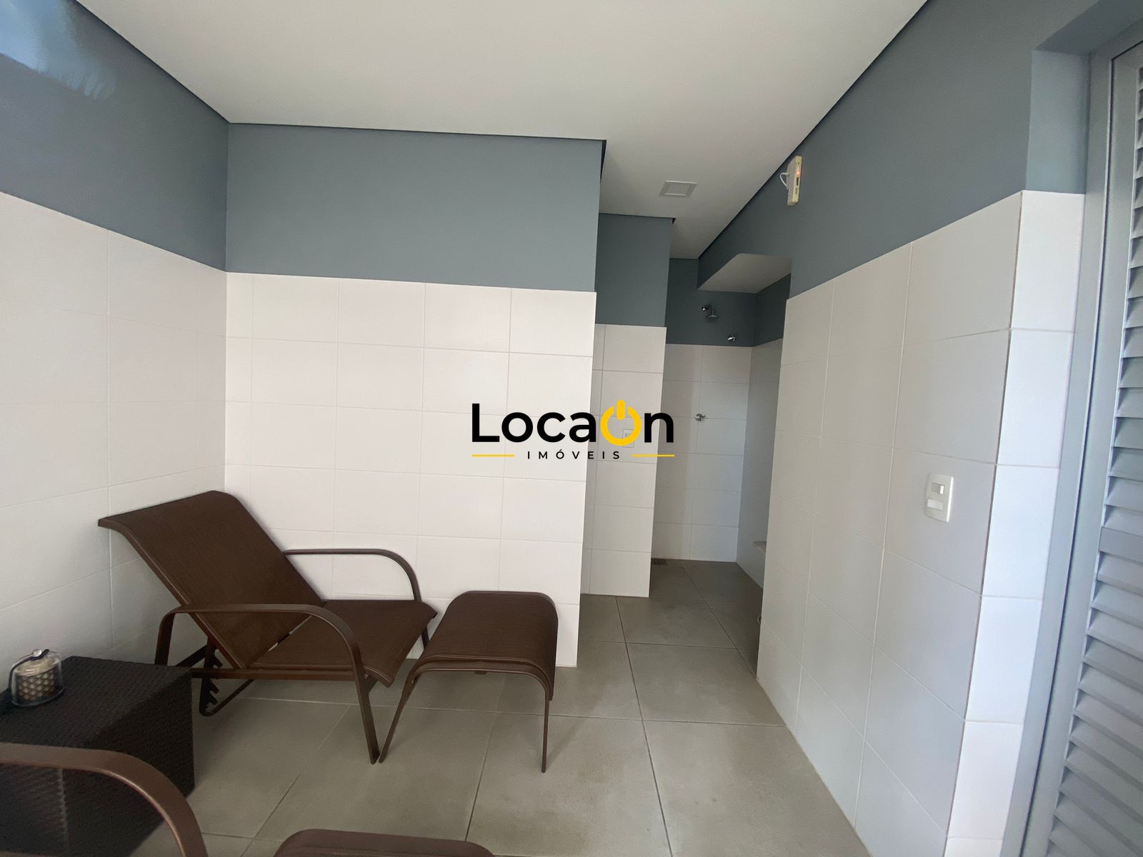 VENDE apartamento com 1 quarto no bairro de Lourdes em Belo Horizonte.