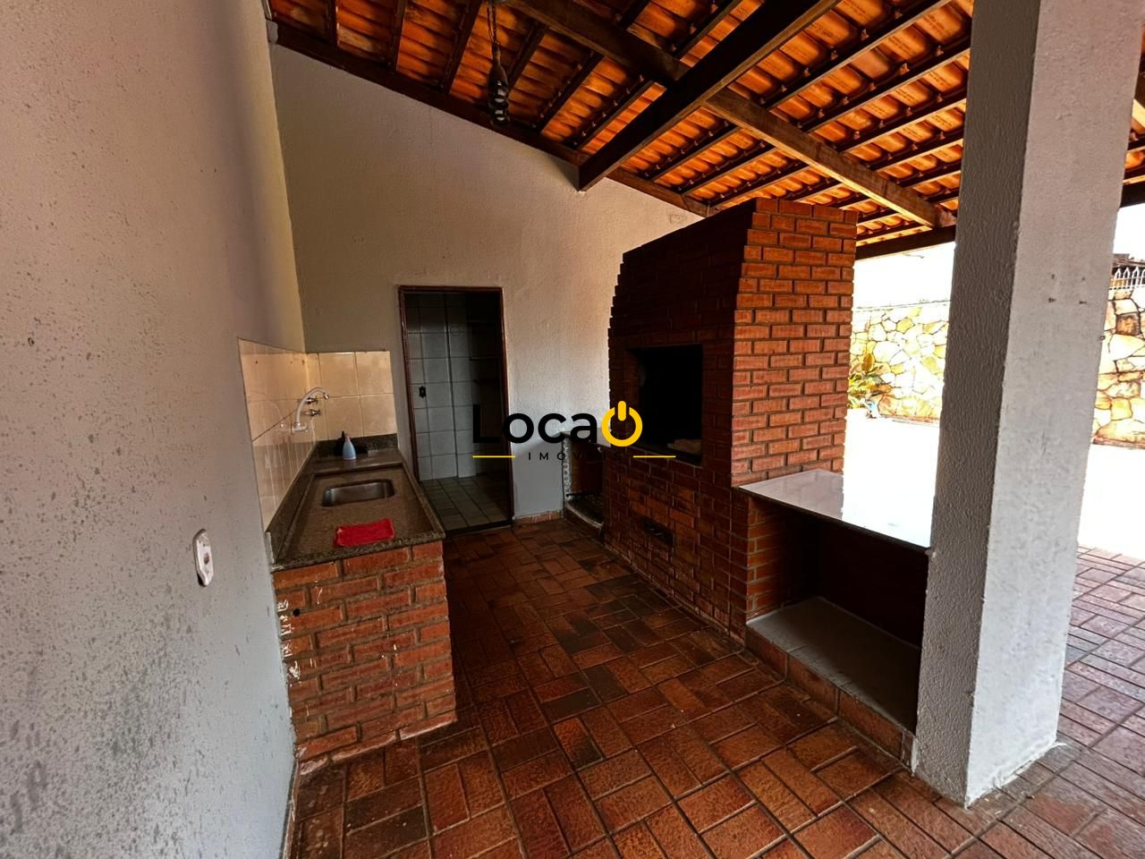 ALUGA - Casa/Sobrado 4 quartos com suítes - Bairro Jd Planalto - Goiânia