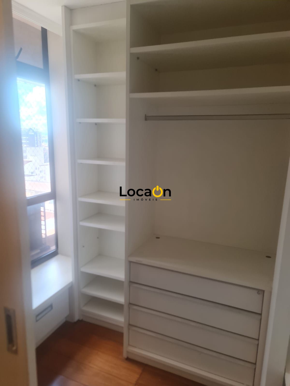ALUGA - Apartamento com 4 Suítes, 317 m², "Edifício Barão Da Una" Centro - Ribei