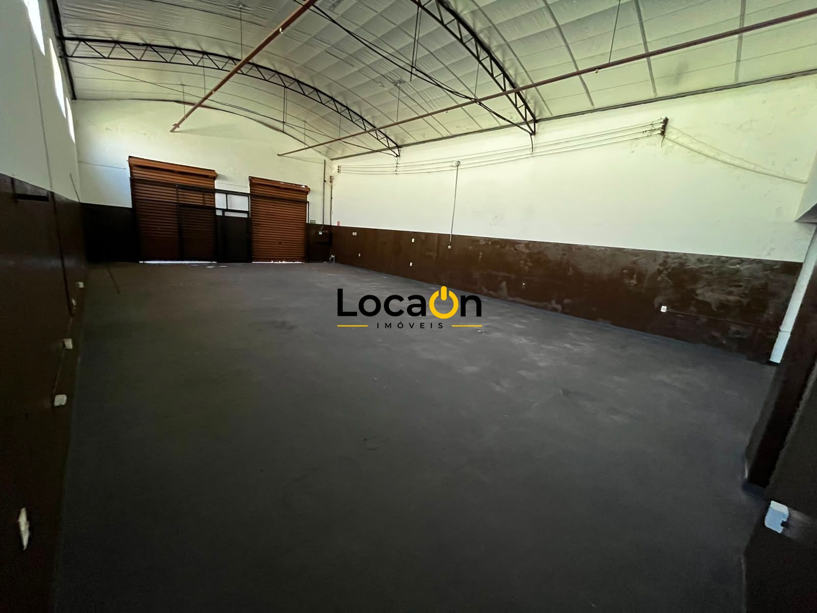ALUGA - Galpão com 320m² bairro Tanquinho - Ribeirão Preto SP