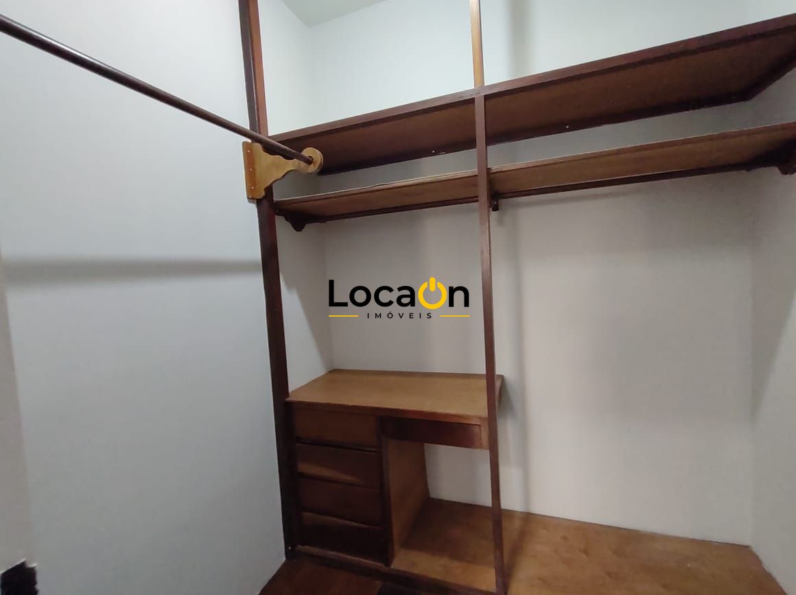 ALUGA - Apartamento no centro 3 Dormitórios