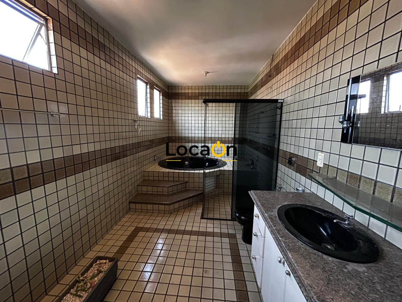 ALUGA - Casa/Sobrado 4 quartos com suítes - Bairro Jd Planalto - Goiânia